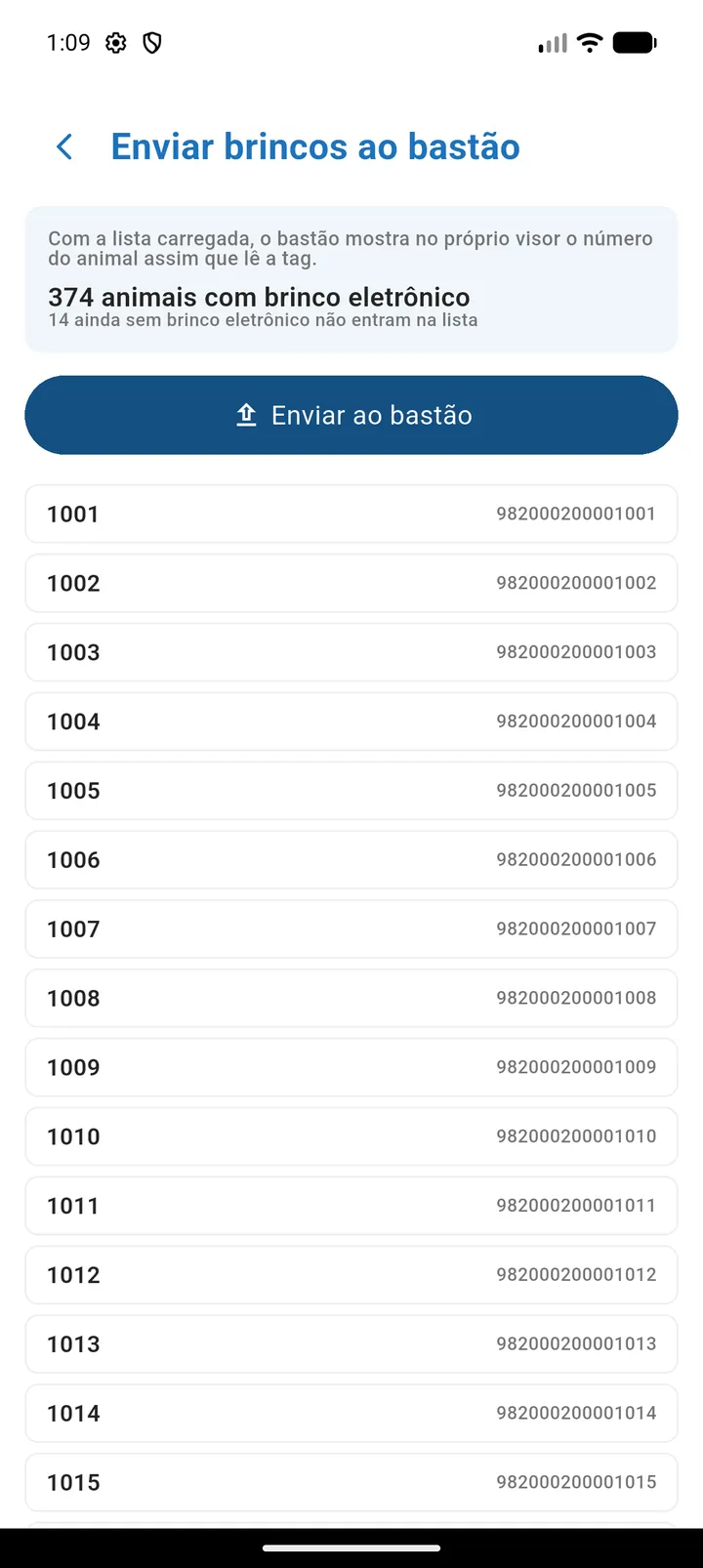 Tela Enviar brincos ao bastão com a quantidade de animais com brinco eletrônico, o botão Enviar ao bastão e a lista de animais